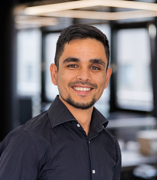 Akbar Arian